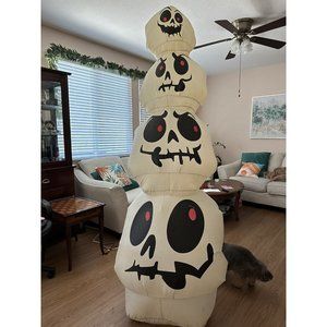 Airblown Inflatables Skull Stack 8ft Tall For Halloween, Hard To Find!‎